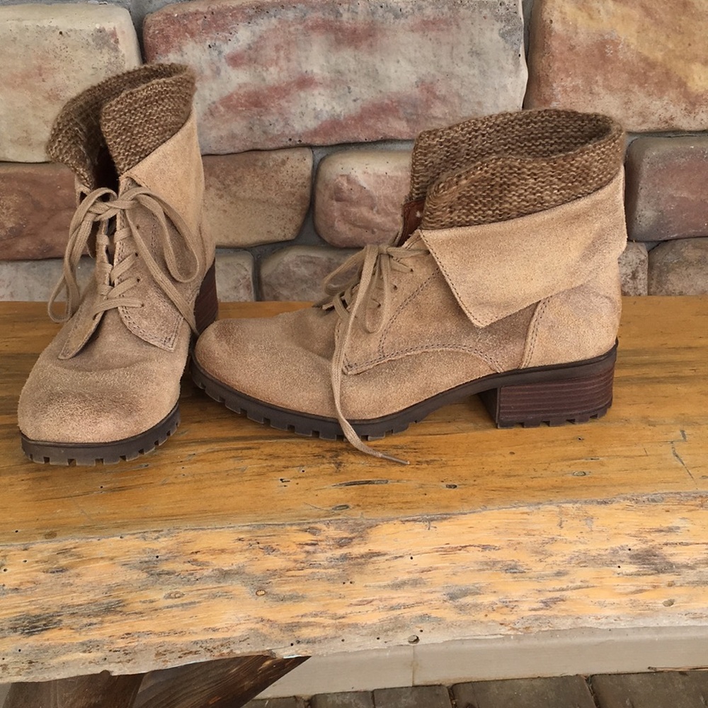Ankle boots